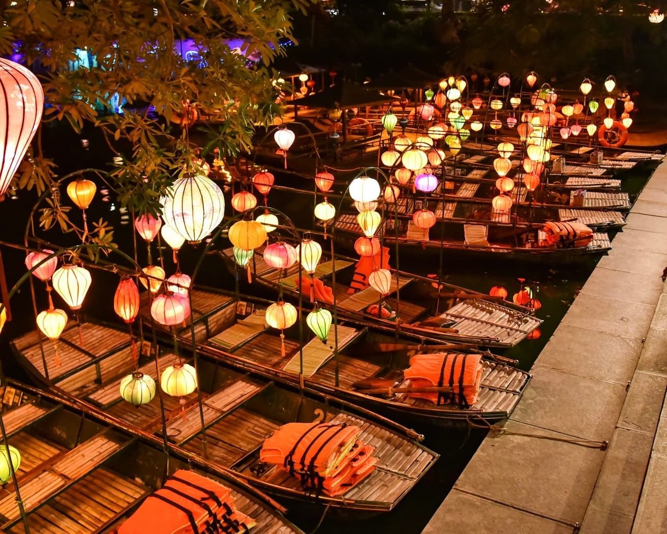 Chi tiết hoàn thiện sản phẩm thủ công tại Chạm Vân